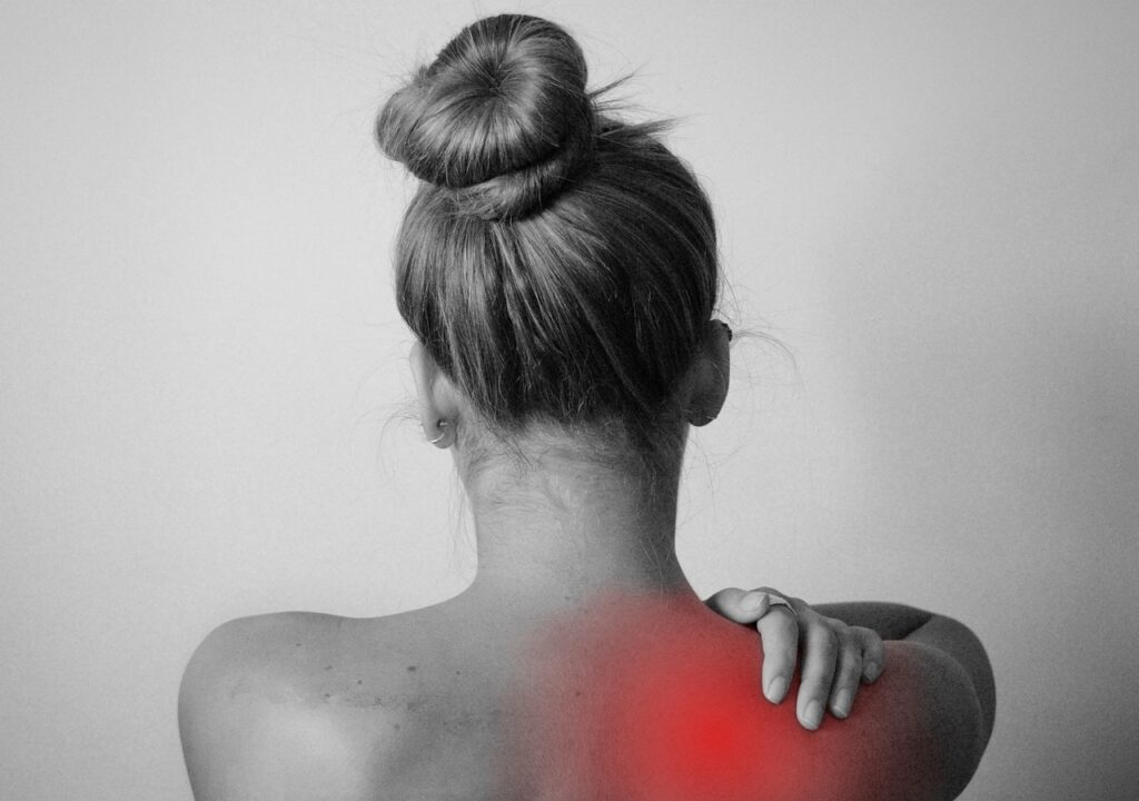 back, nature, pain, shoulder, injury, sun, burn, posture, ergonomic, woman, girl, soreness, discomfort, ache, hurt, irradiate, gray pain